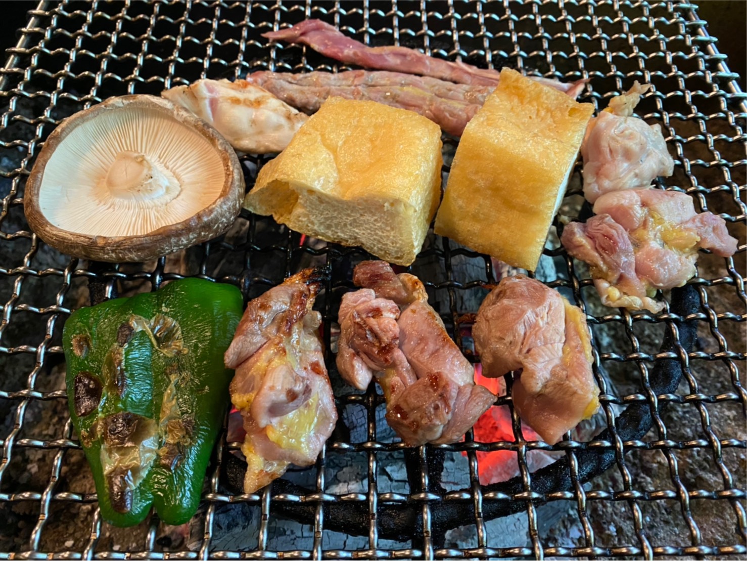 炭火 焼 二 三 更
